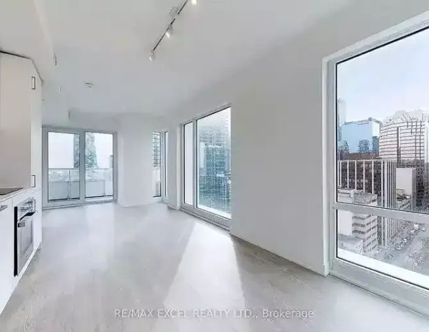 111 Queen Street East #1710 | 111 Queen Street East, Toronto - Photo 1