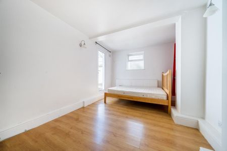 Herbert Road, London SE18 - Photo 5