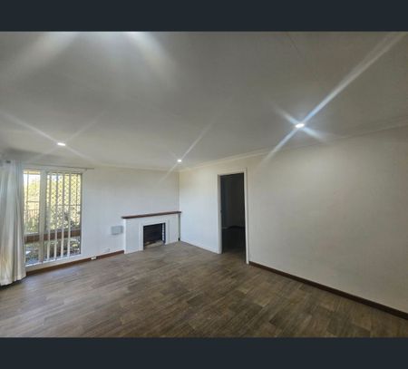 29 Slee Ave., Kelmscott, WA 6111 - Photo 3