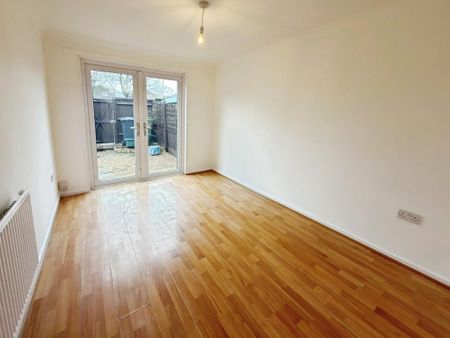 3 bedroom terraced house to rent - Photo 2