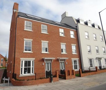 3 bedroom terraced house to rent - Photo 1