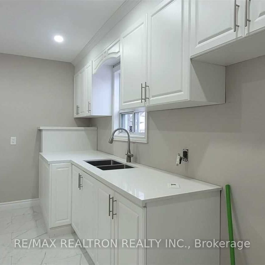 Detached Home For Lease | E8144920 - Photo 1