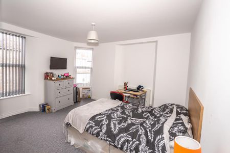 2 bedroom house share to rent - Photo 3