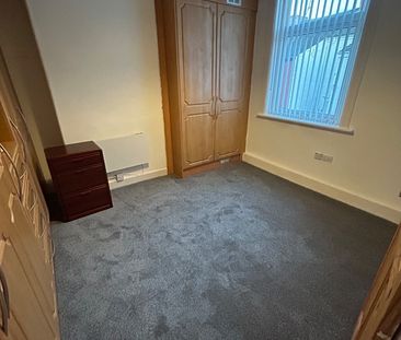 3 Bed Terraced House, Batley Street, L13 - Photo 2