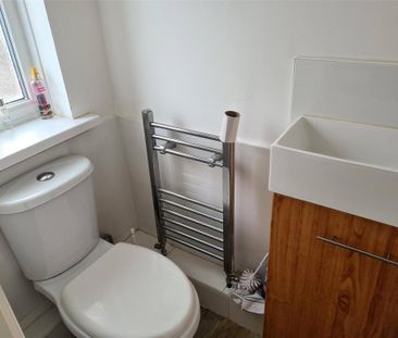 Property to rent - Photo 5