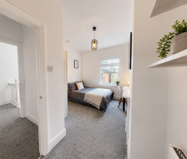 1 bedroom in a house share to rent - Photo 2