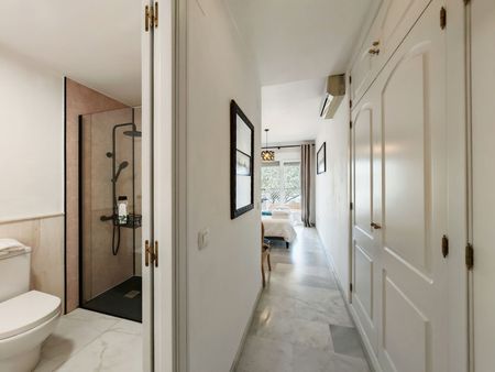 Middle Floor Apartment in Mijas Costa - Photo 5