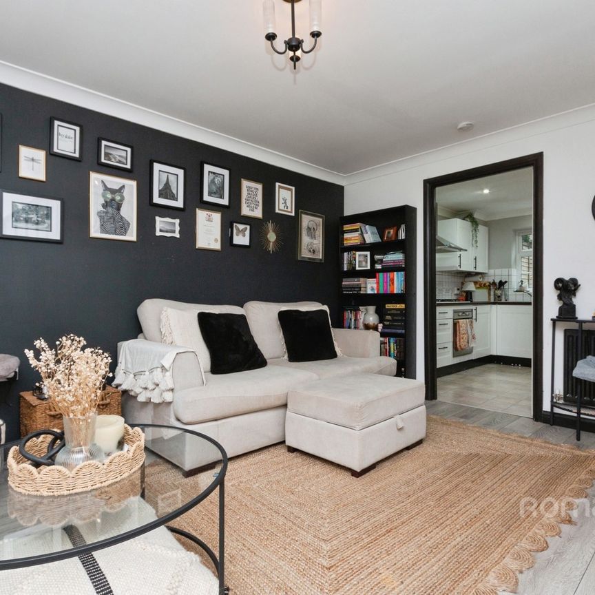 2 bedroom house to rent - Photo 1