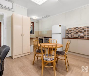 Comfortable Living - Photo 2