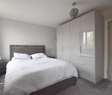 Silver Tree Close, Walton-on-Thames, KT12 - Photo 4