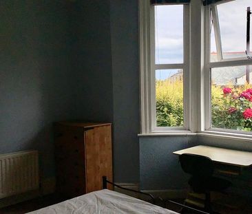 2 bedroom flat to rent - Photo 6