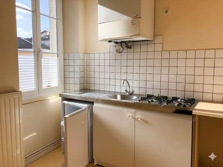Location Appartement 2 pièces 64m² ST SEVER 40500 - Photo 3