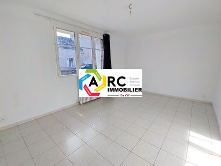 Location Appartement 4 pièces 90m² ST JEAN DE LA RUELLE 45140 - Photo 2