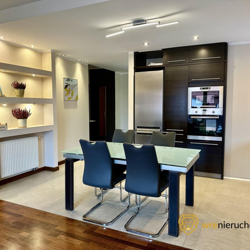 Dwupoziomowe 3-pokojowe mieszkanie z 2 łazienkami - Zdjęcie 1