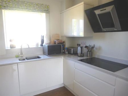 2 bedroom apartment to rent - Photo 2