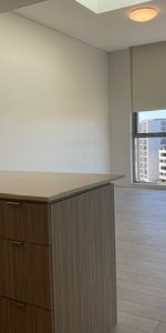 2nd floor light filled 2 bedroom unit - Photo 3