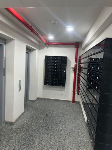 Garsoniera de inchiriat la 7 minute de metrou Berceni - Fotografie 2