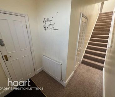 3 bedroom flat to rent - Photo 5