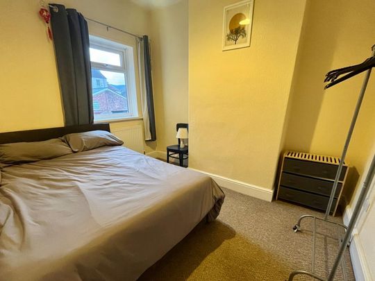 2 bedroom terraced house to rent - Photo 1