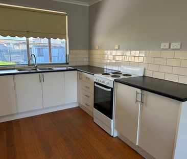 Surrounded by amenities - Photo 1