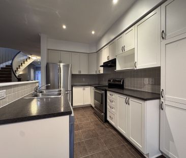 For Lease - 40 Torbec Avenue, Kanata, Ontario - Photo 5