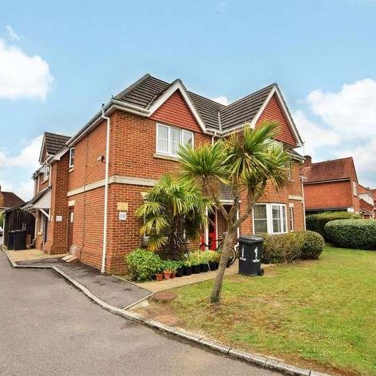 Highclere Court, Whitley Wood Road, Reading, Berkshire, RG2 - Photo 1