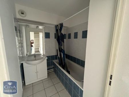 Location Appartement 1 pièce 32m² CLERMONT FERRAND 63000 - Photo 4