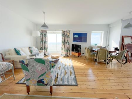 Marine Court, St. Leonards, TN38 0DY - Photo 4