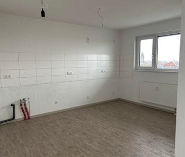 Ab sofort frei - Schöne Wohnung mit Dachterrasse - Photo 3