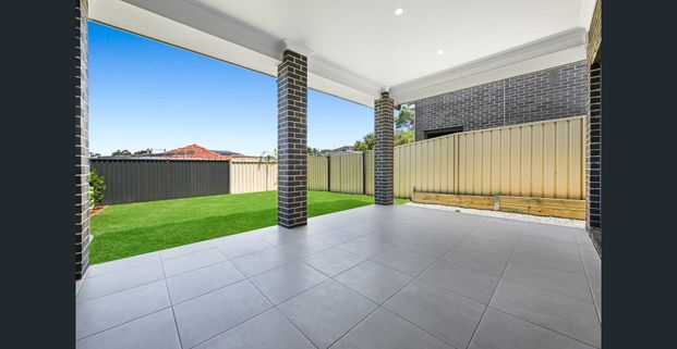 Brand new 4 Bedroom Duplex in Great Location - Photo 1