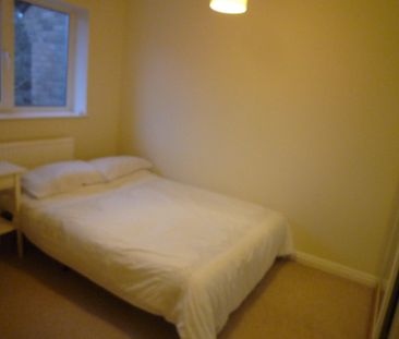 Burges Place, City Gardens, Cardiff, CF11 - Photo 3