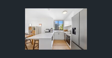 Welcome home - Fully Furnished and Renovated 1 Bedroom - Photo 4