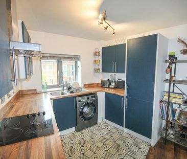 Flat to rent on - Photo 3