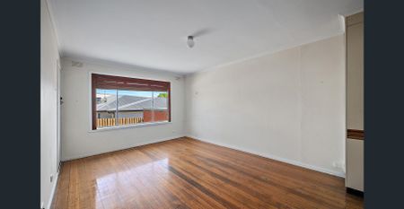 Charming 2-Bedroom Unit in the Heart of Boronia - Photo 4