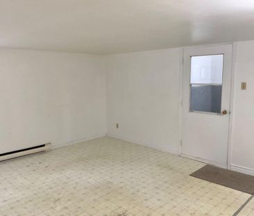 3 1/2 L’Islet-sur-mer libre 1er juillet 2026. - Photo 3