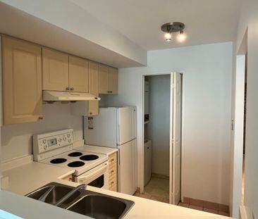For Lease - 8 Lee Centre Drive Unit# 1512, Toronto, Ontario - Photo 6