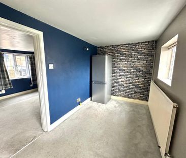 3 bedroom end of terrace house to rent - Photo 6