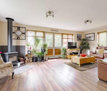 Common Road, Pentney - Photo 2