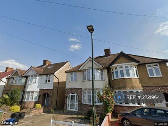 3 bedroom semi-detached house to rent - Photo 1