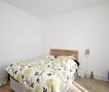 4 bedroom terraced house to rent - Photo 5