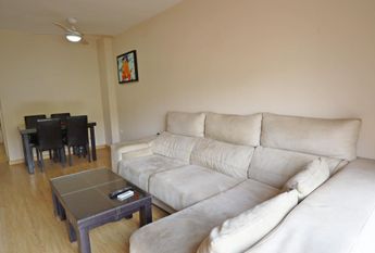 Fantástico ático dúplex en Benalmádena de dos dormitorios con estupendas vistas. – ben414mm