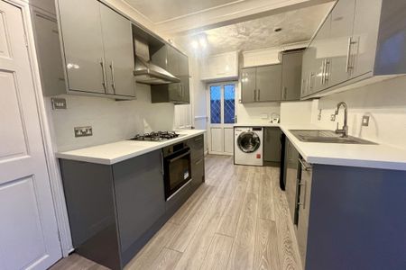 Park Avenue - Photo 5