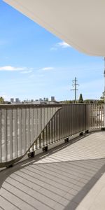 North facing 2nd floor affordable apartment %25 below market rent - Photo 4