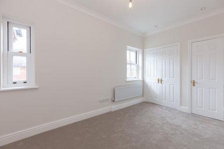 3 bedroom terraced house to rent - Photo 4