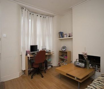 2 bedroom house to rent - Photo 1