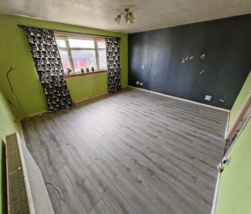 2 Bed Flat, Napier Drive, G51 - Photo 2