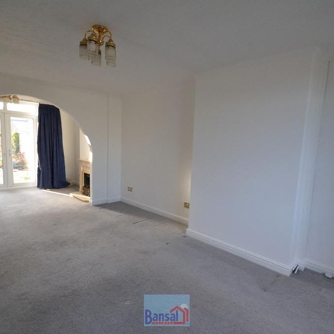 3 bedroom semi-detached house to rent - Photo 1