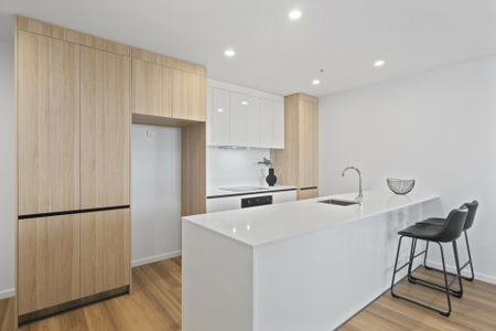 Convenient Location, Spectacular Outlook - Photo 4