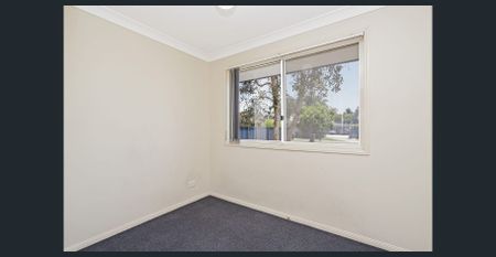 QUIET & PRIVATE FAMILY RETREAT - Photo 2