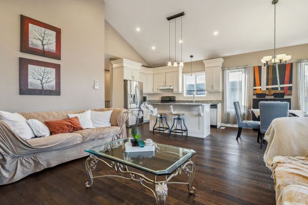 For Lease - 71 Locheed Drive, Hamilton, Ontario - Photo 1